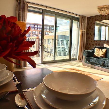 Luxurious Providence Apartment Maidenhead Extérieur photo