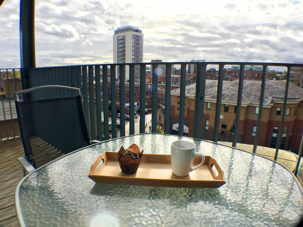 Luxurious Providence Apartment Maidenhead Extérieur photo