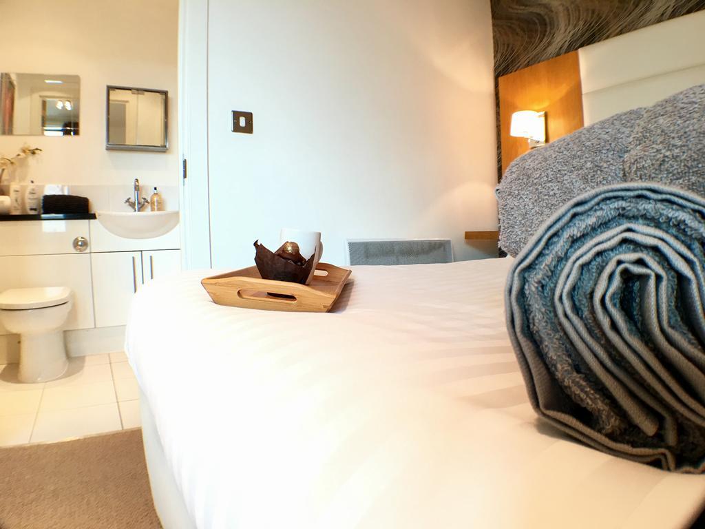 Luxurious Providence Apartment Maidenhead Extérieur photo