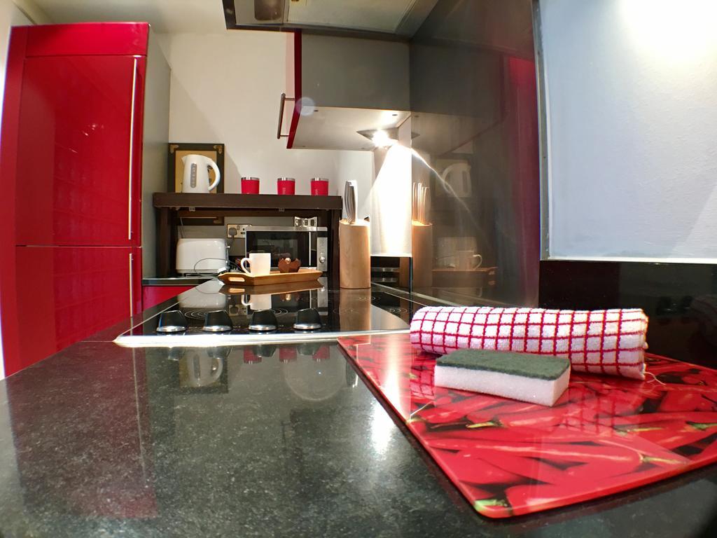 Luxurious Providence Apartment Maidenhead Extérieur photo